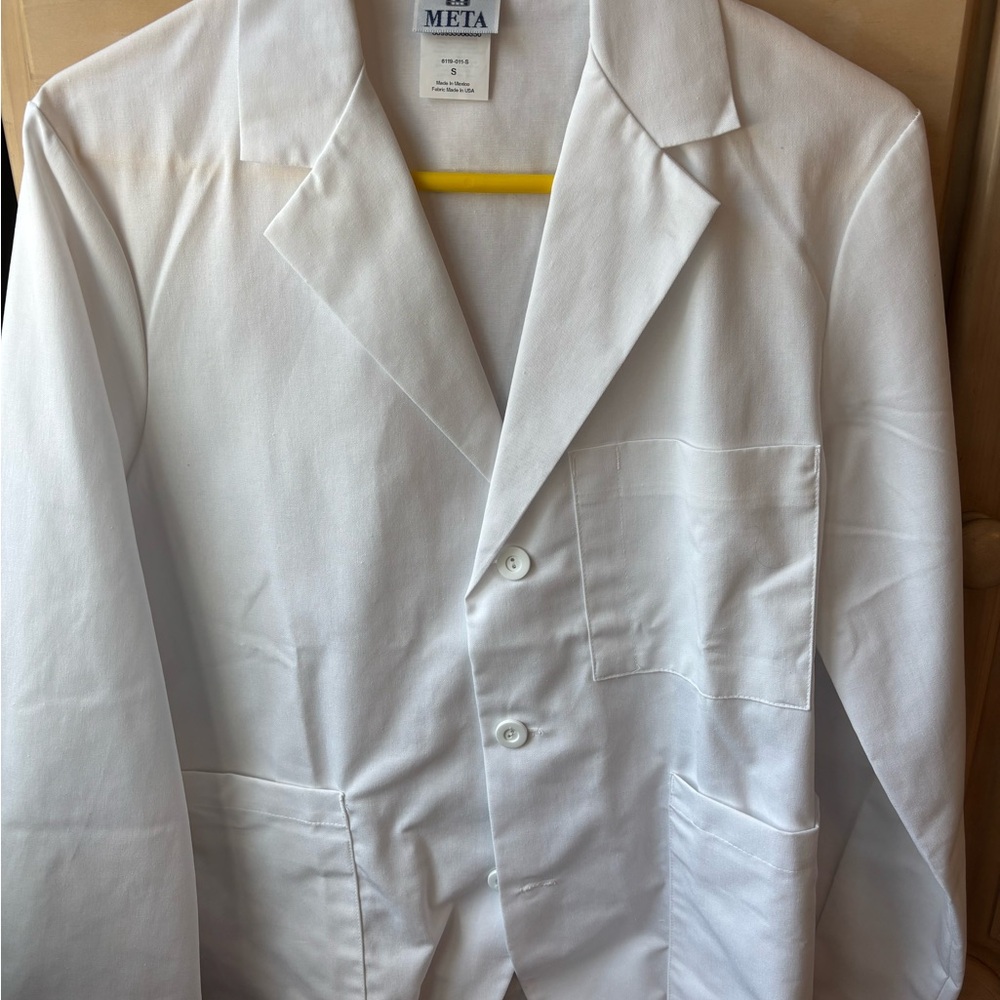 META White Lab Coat Blazer